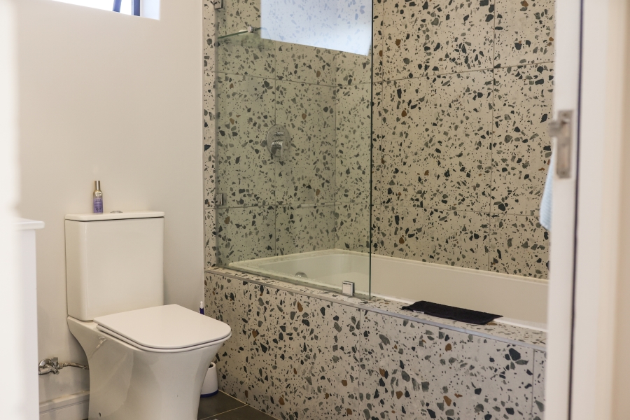 To Let 2 Bedroom Property for Rent in Newinbosch Western Cape